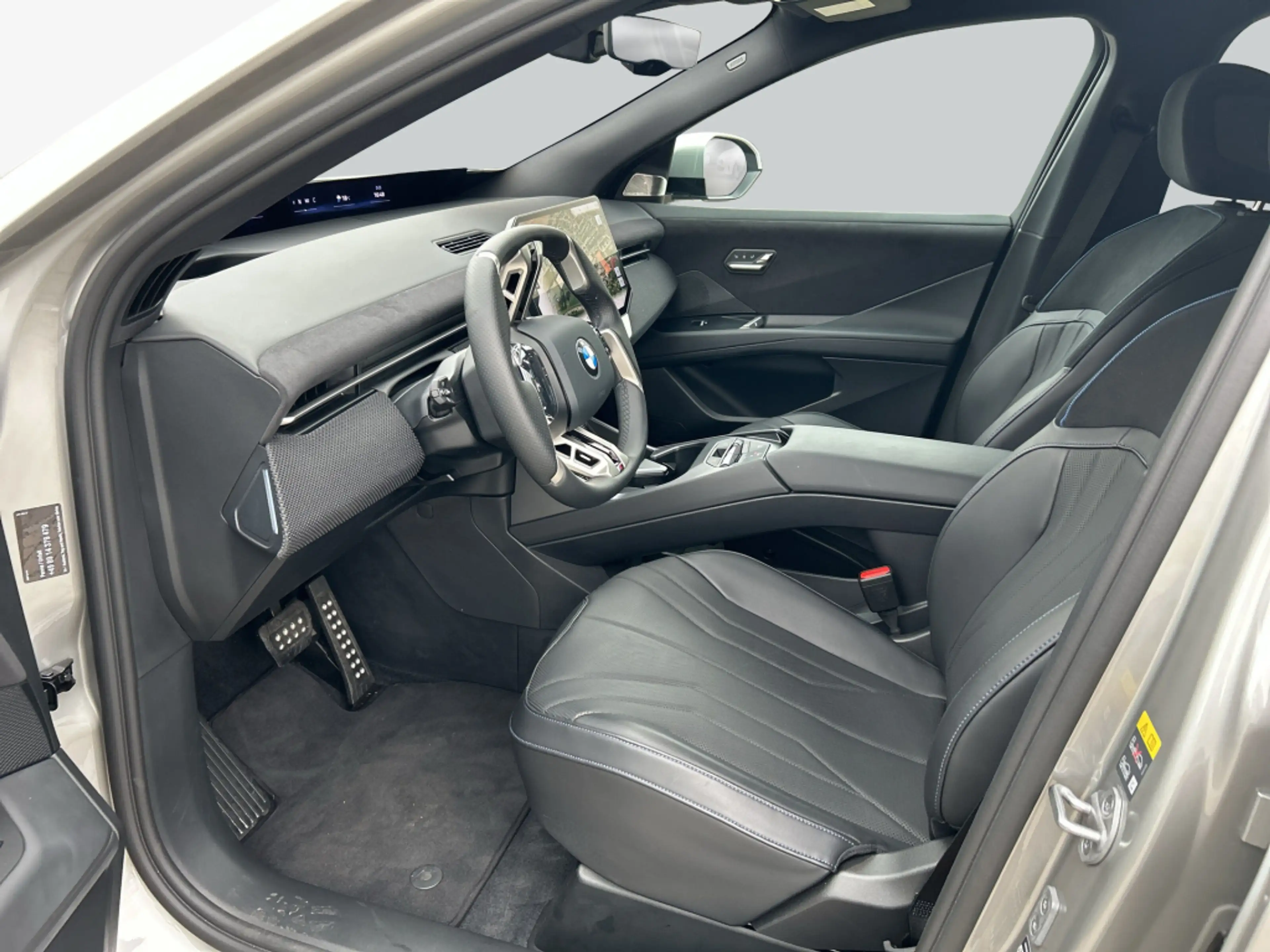 BMW iX3 50 xDrive LED* Pano* HiFi* Head-Up* — photo 11