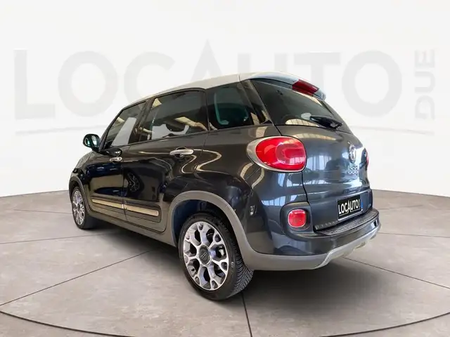 Fiat 500l view 4