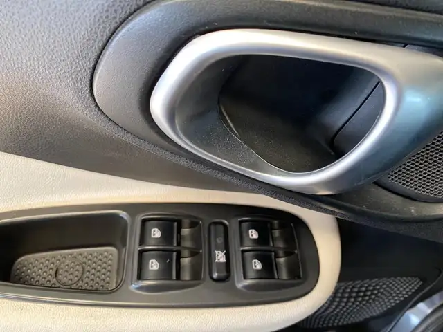 Fiat 500l view 14