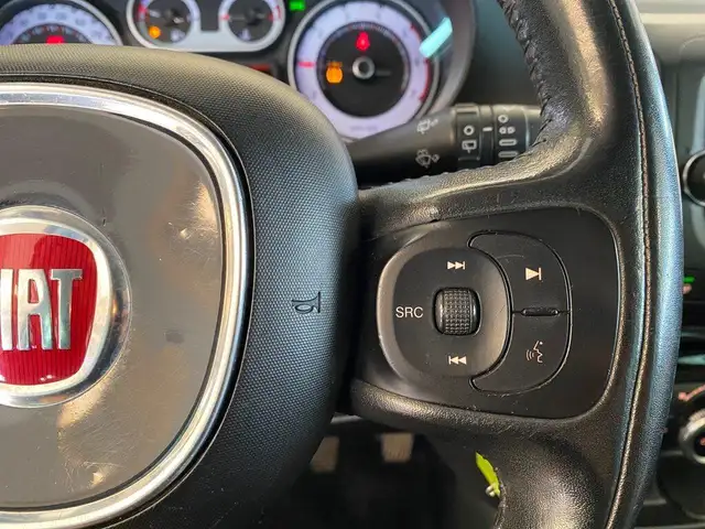 Fiat 500l view 13