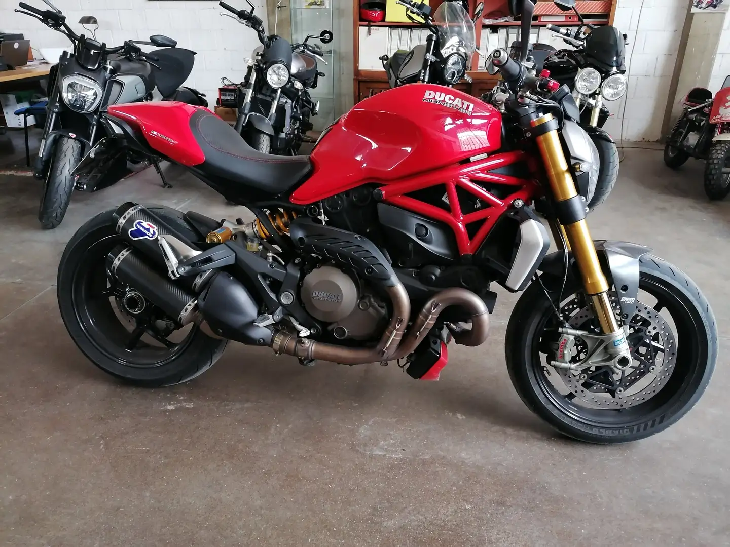 Ducati Monster 1200 S Rosso - 1