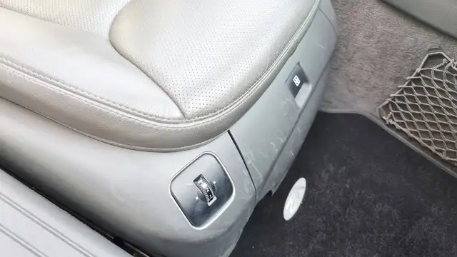 Mercedes-Benz SL view 14