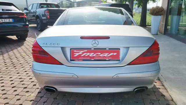 Mercedes-Benz SL view 5
