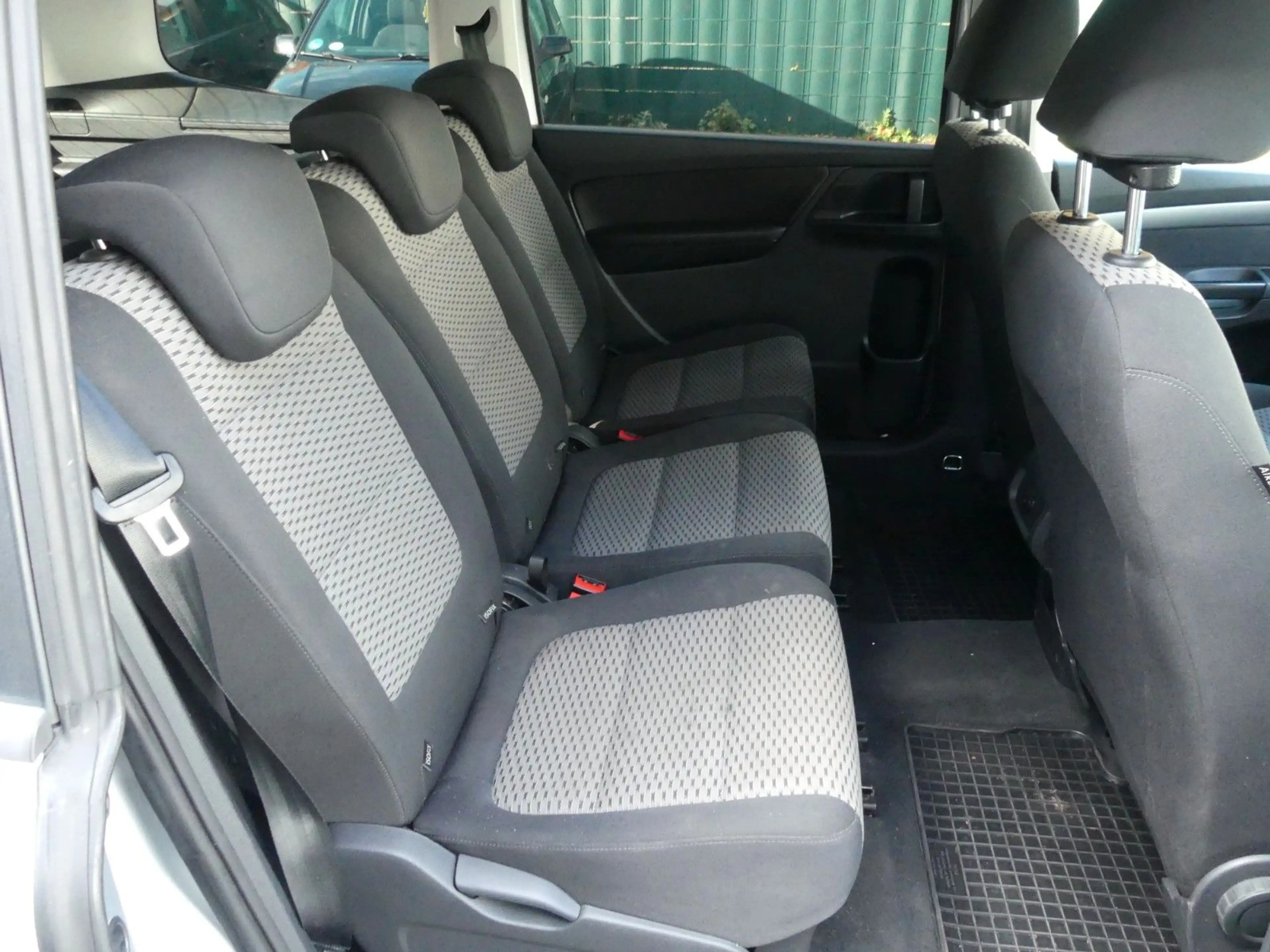 Volkswagen Sharan Trendline BMT — photo 14