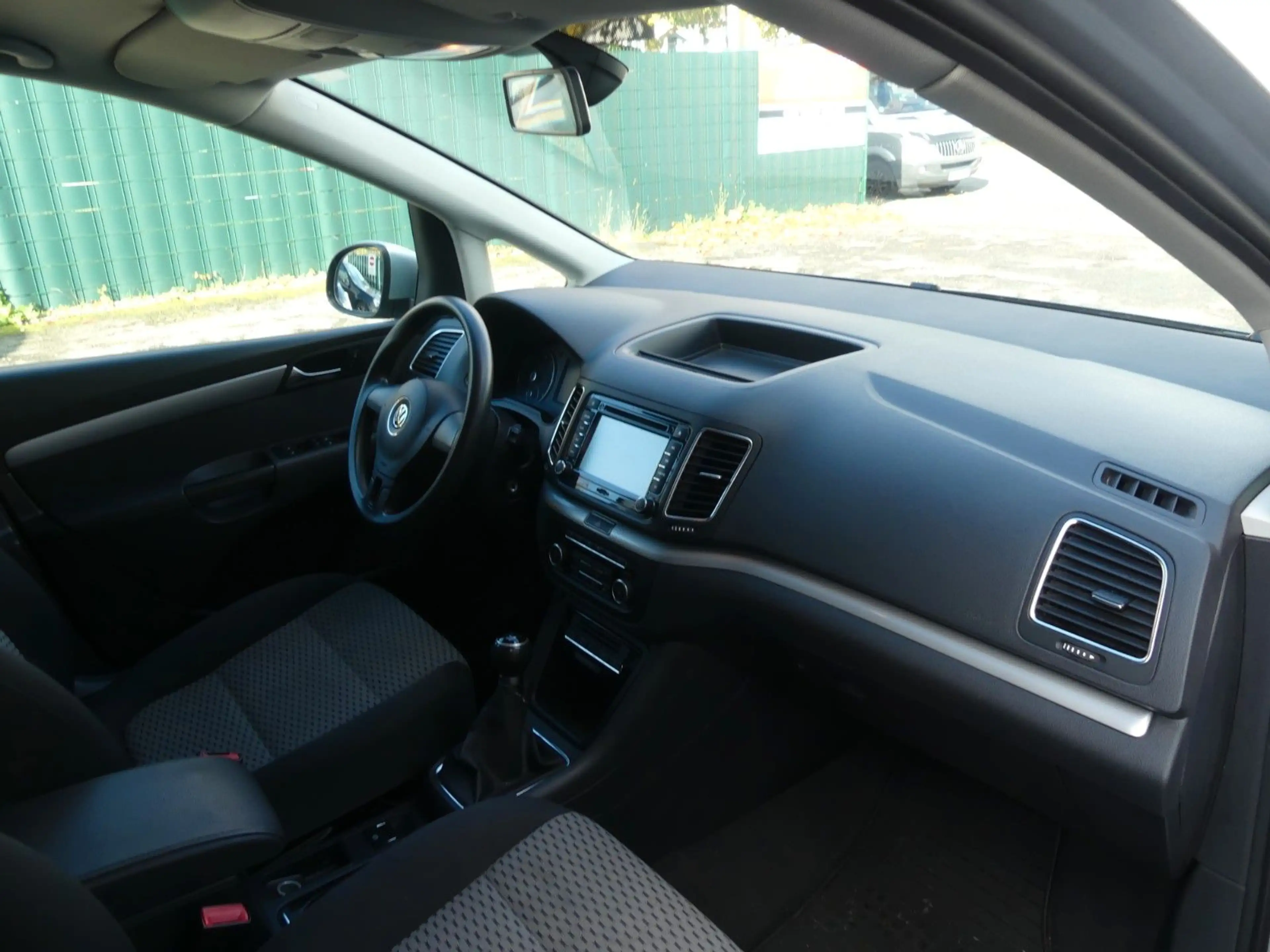 Volkswagen Sharan Trendline BMT — photo 15