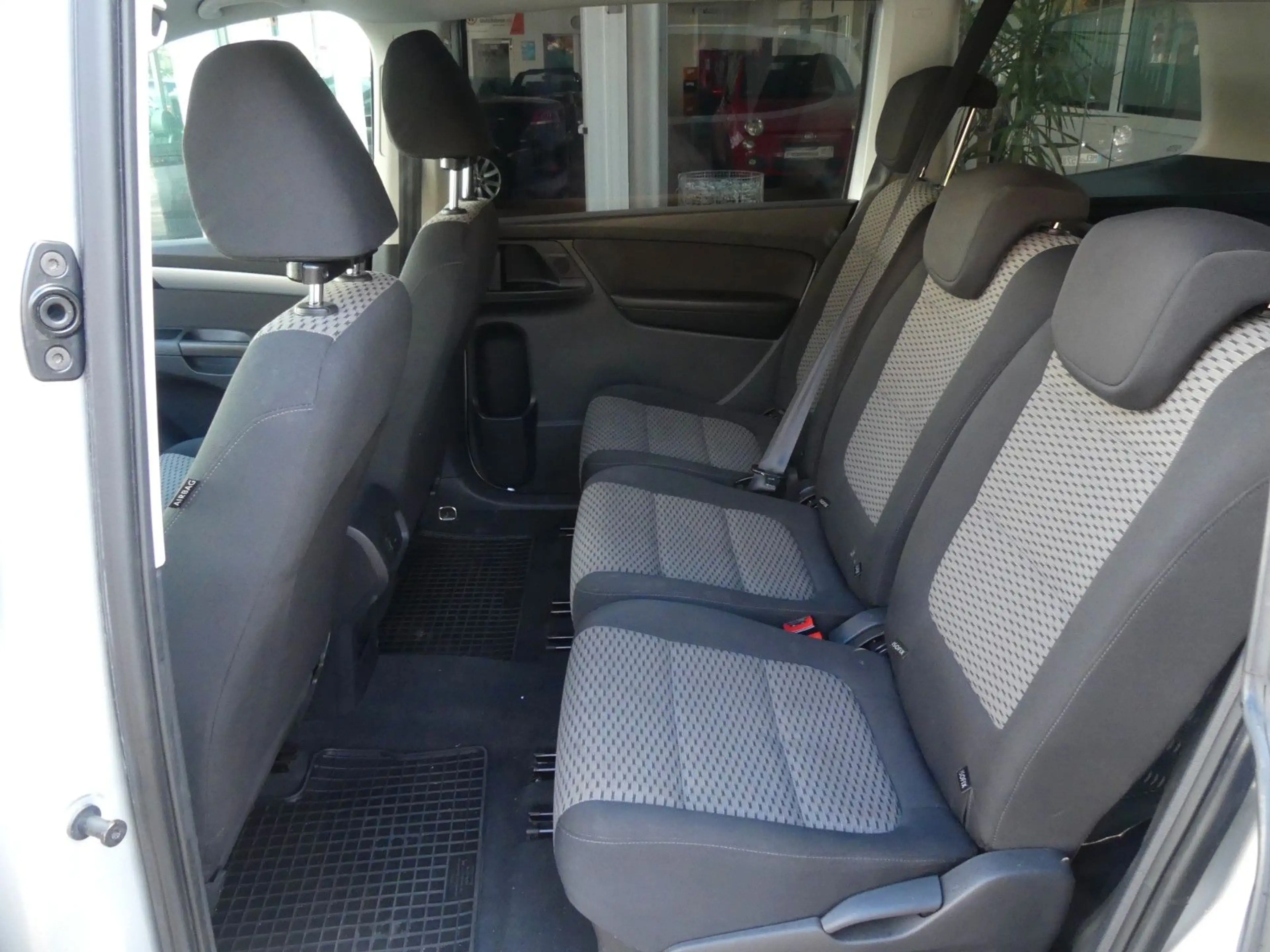 Volkswagen Sharan Trendline BMT — photo 10