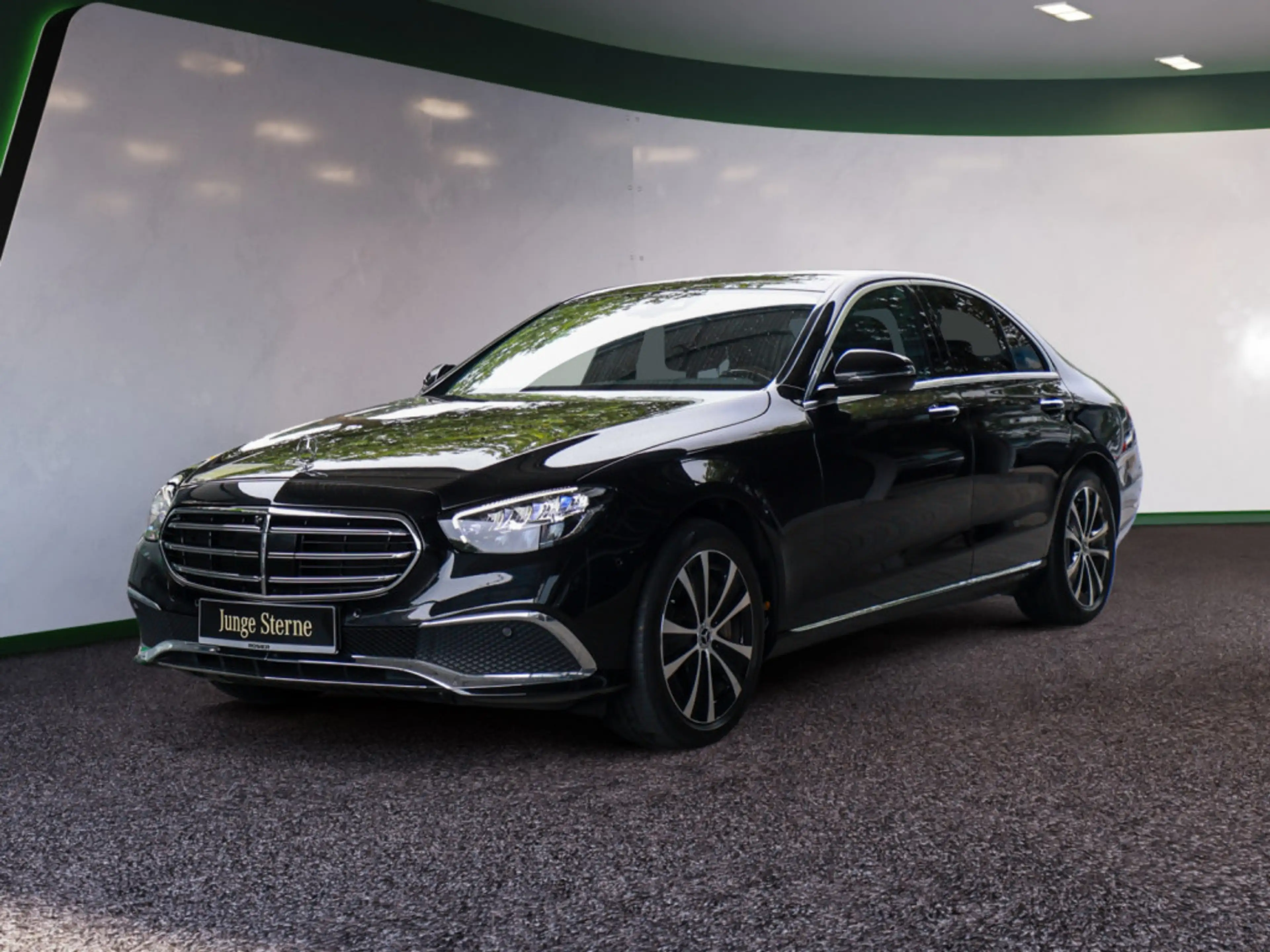 Mercedes-Benz E 400 d 4M Exclusive AHK LUFTF. ACC PANO LED — photo 2