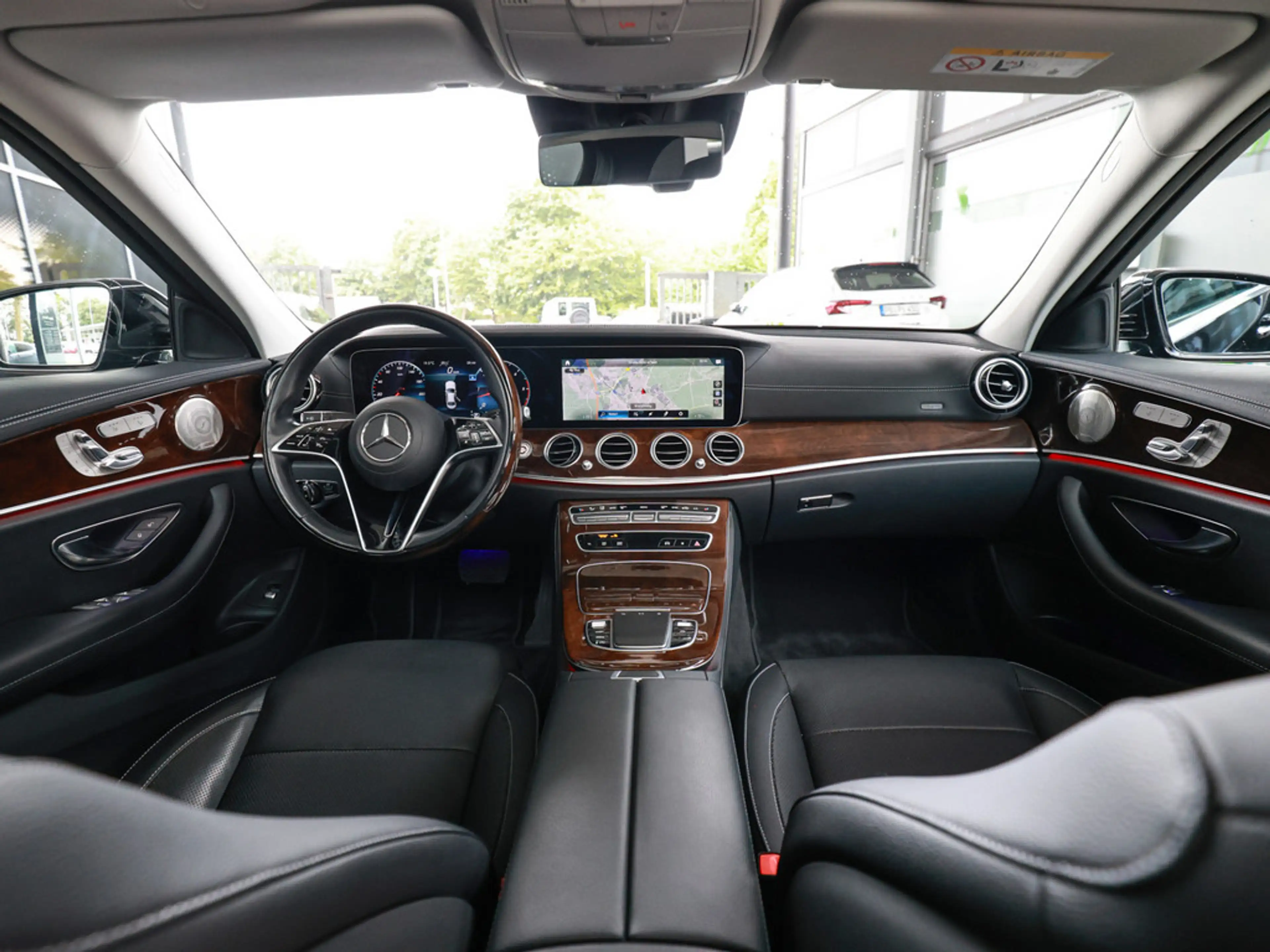 Mercedes-Benz E 400 d 4M Exclusive AHK LUFTF. ACC PANO LED — photo 10