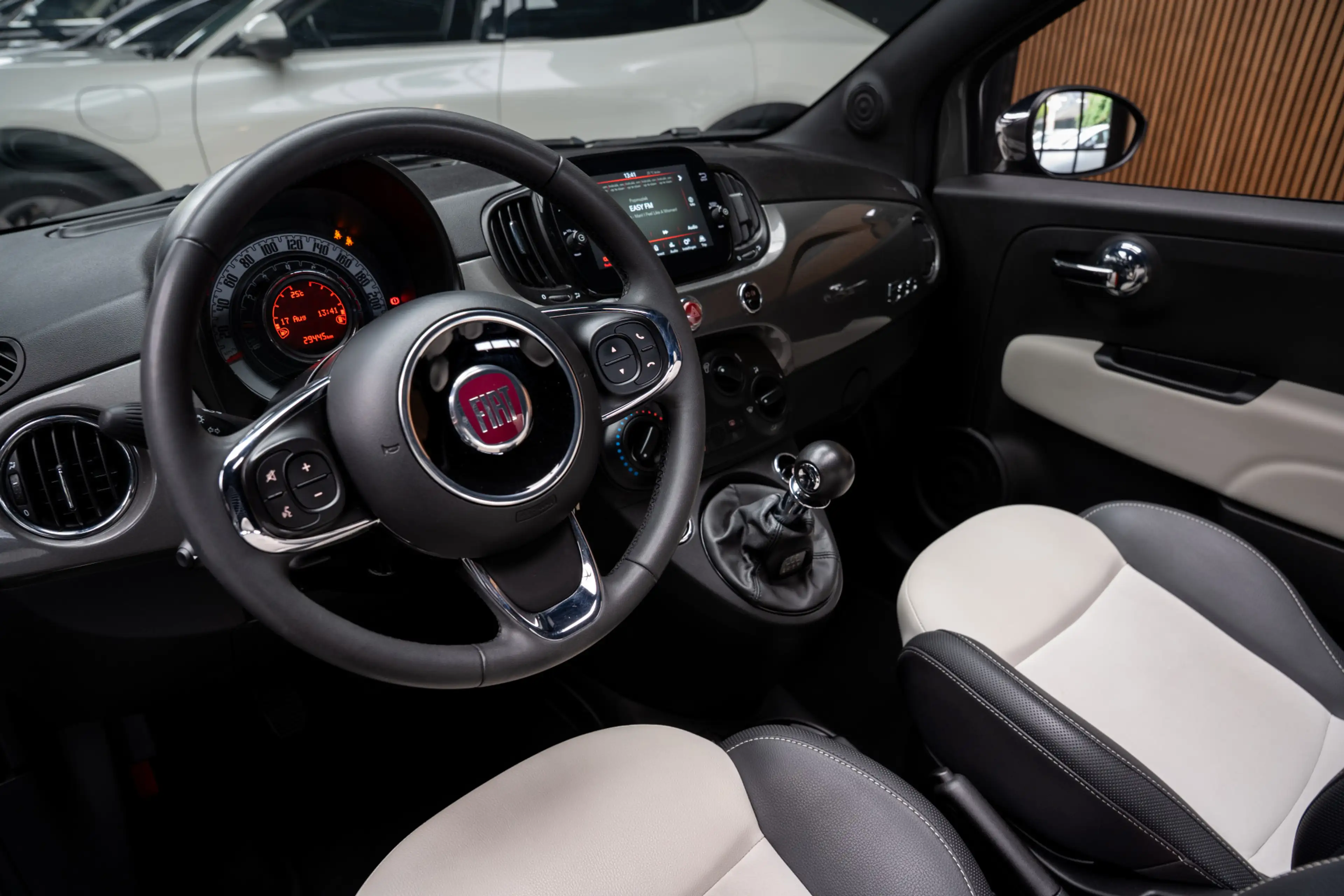 Fiat 500C 1.0 Hybrid Dolcevita Navi Leer Cruise PDC Carplay — photo 18