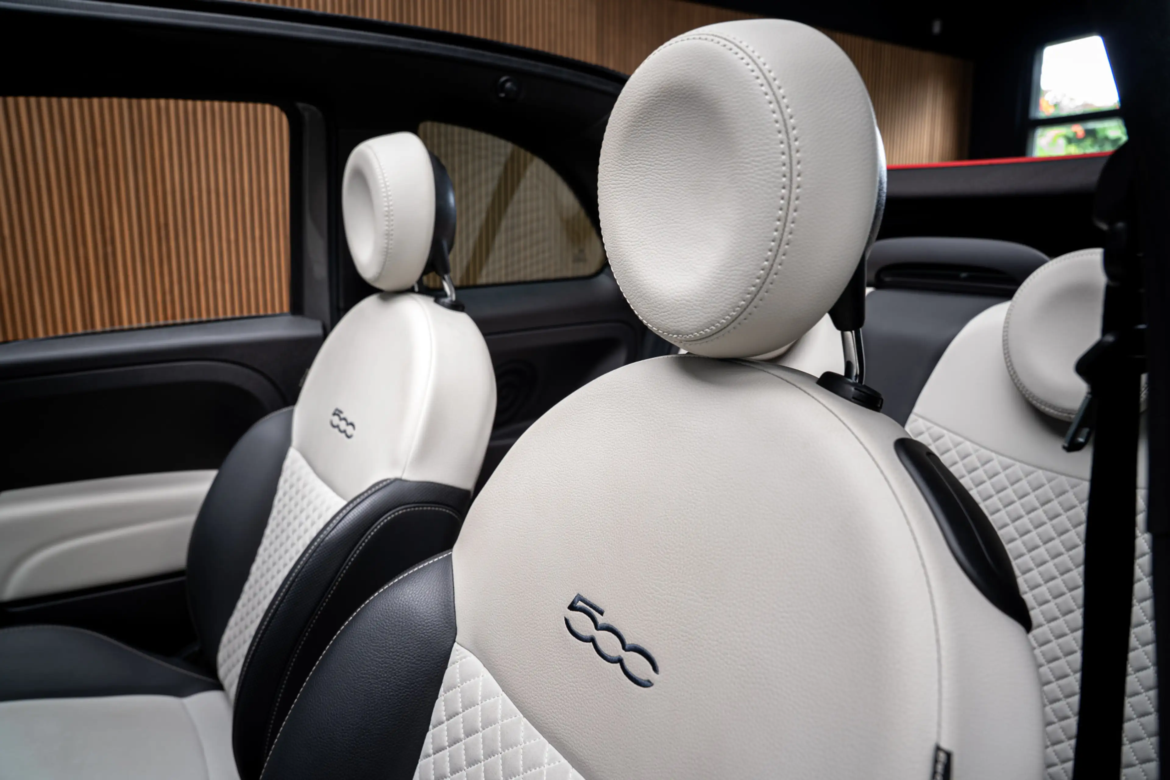 Fiat 500C 1.0 Hybrid Dolcevita Navi Leer Cruise PDC Carplay — photo 28