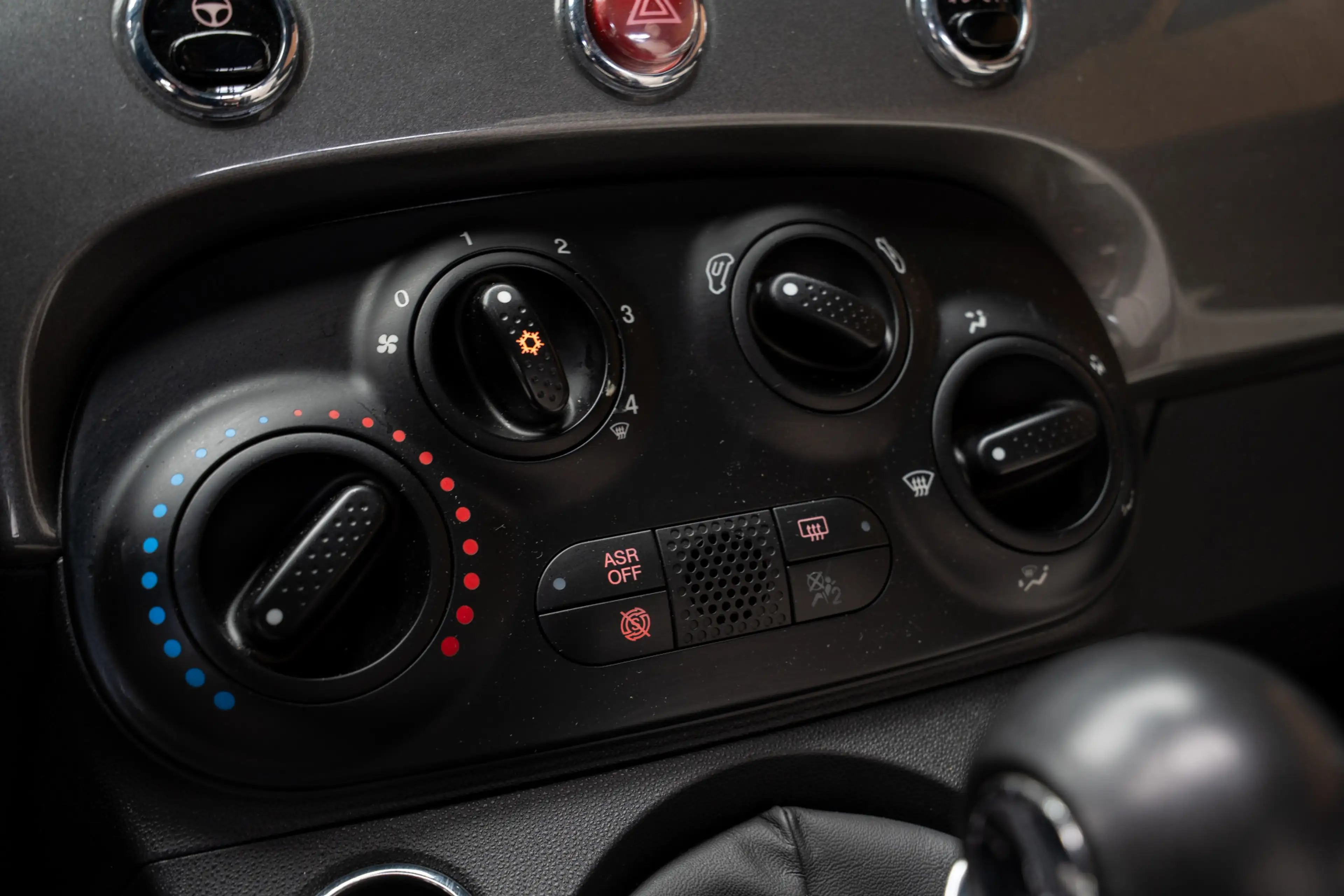 Fiat 500C 1.0 Hybrid Dolcevita Navi Leer Cruise PDC Carplay — photo 23