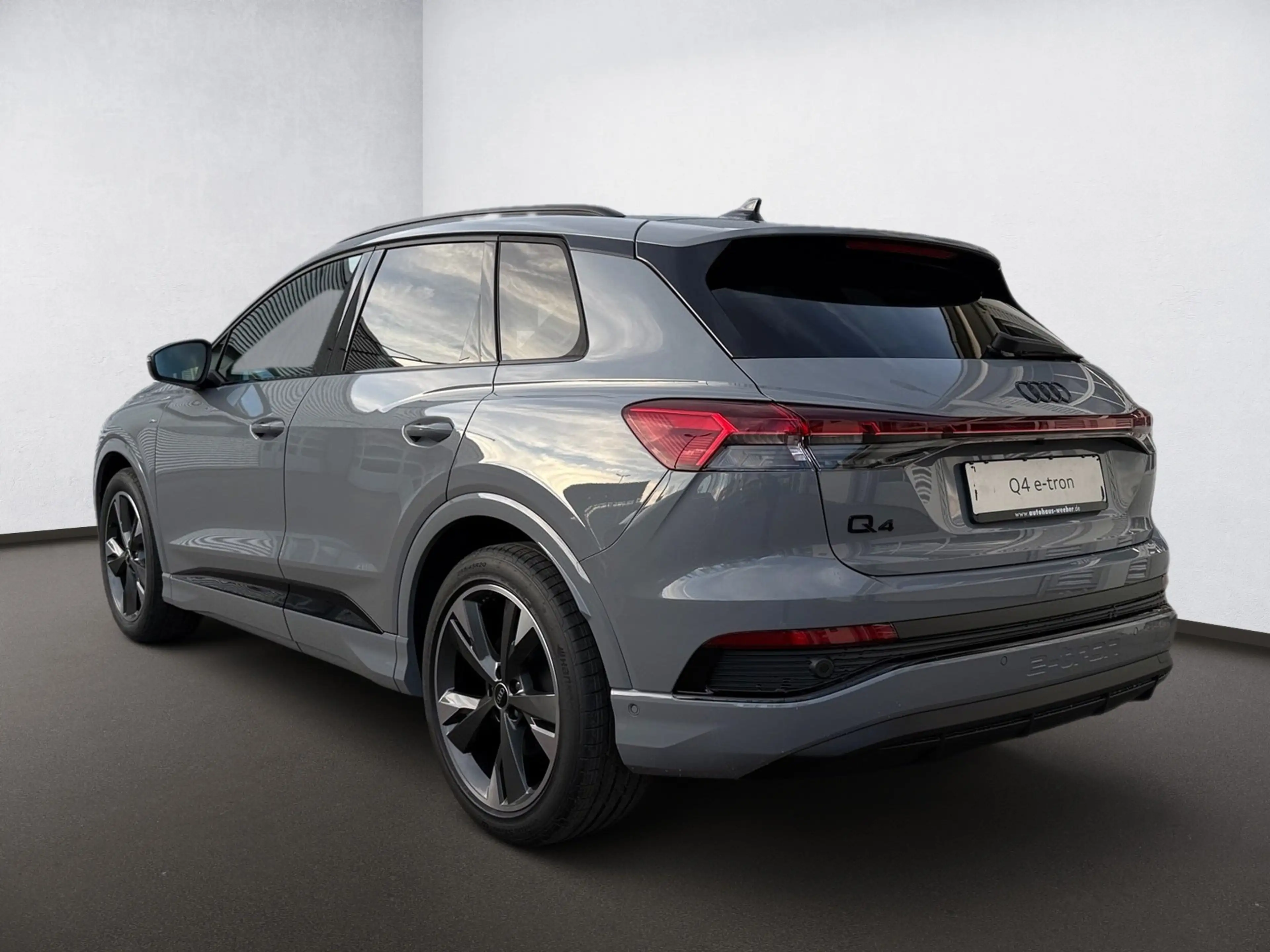 Audi Q4 e-tron Q4 40 e-tron 150KW HeadUp AHK Navi LED Kamera — photo 14