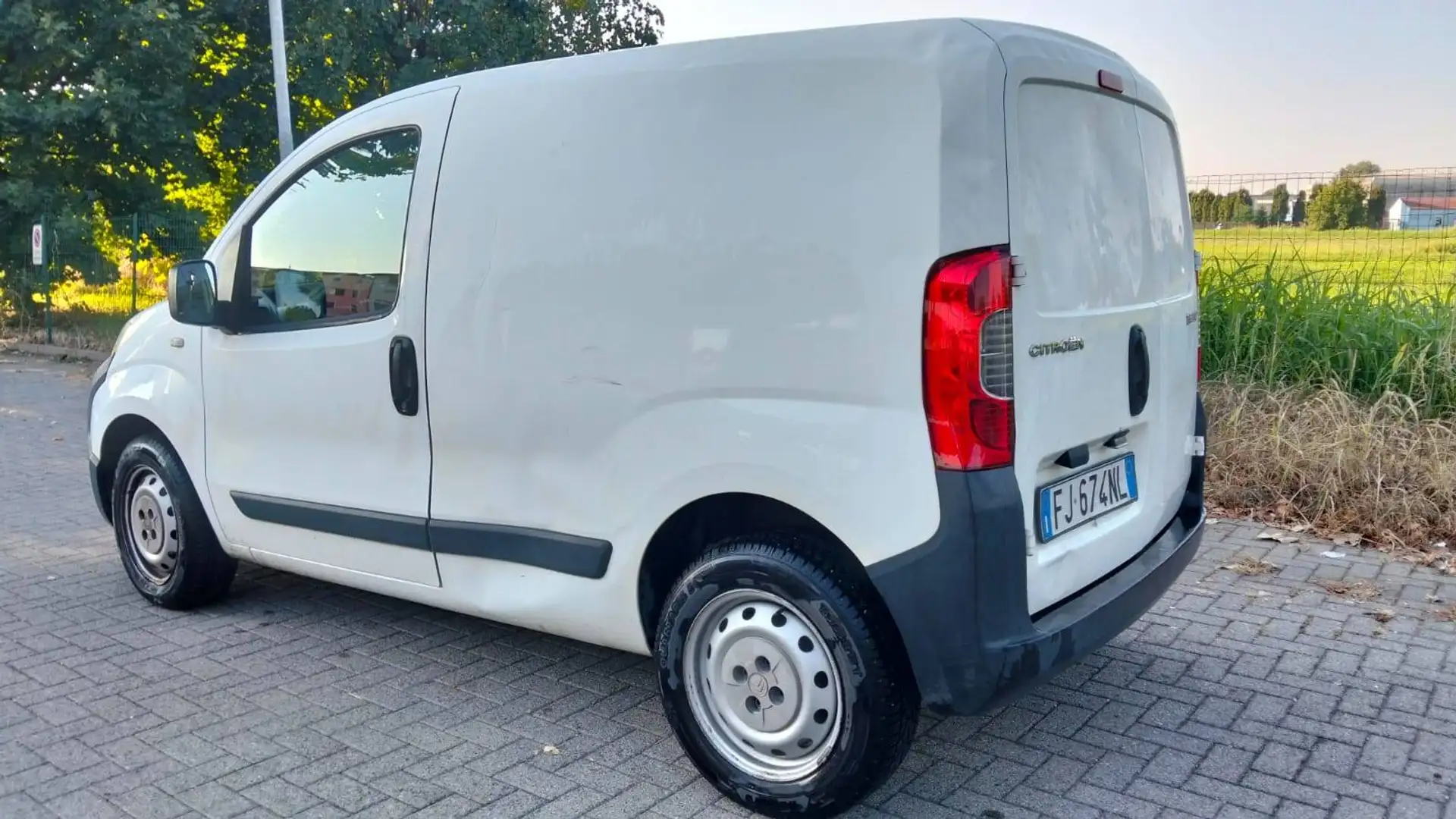 Citroen Nemo 1.3 HDi 80CV Furgone Weiß - 2