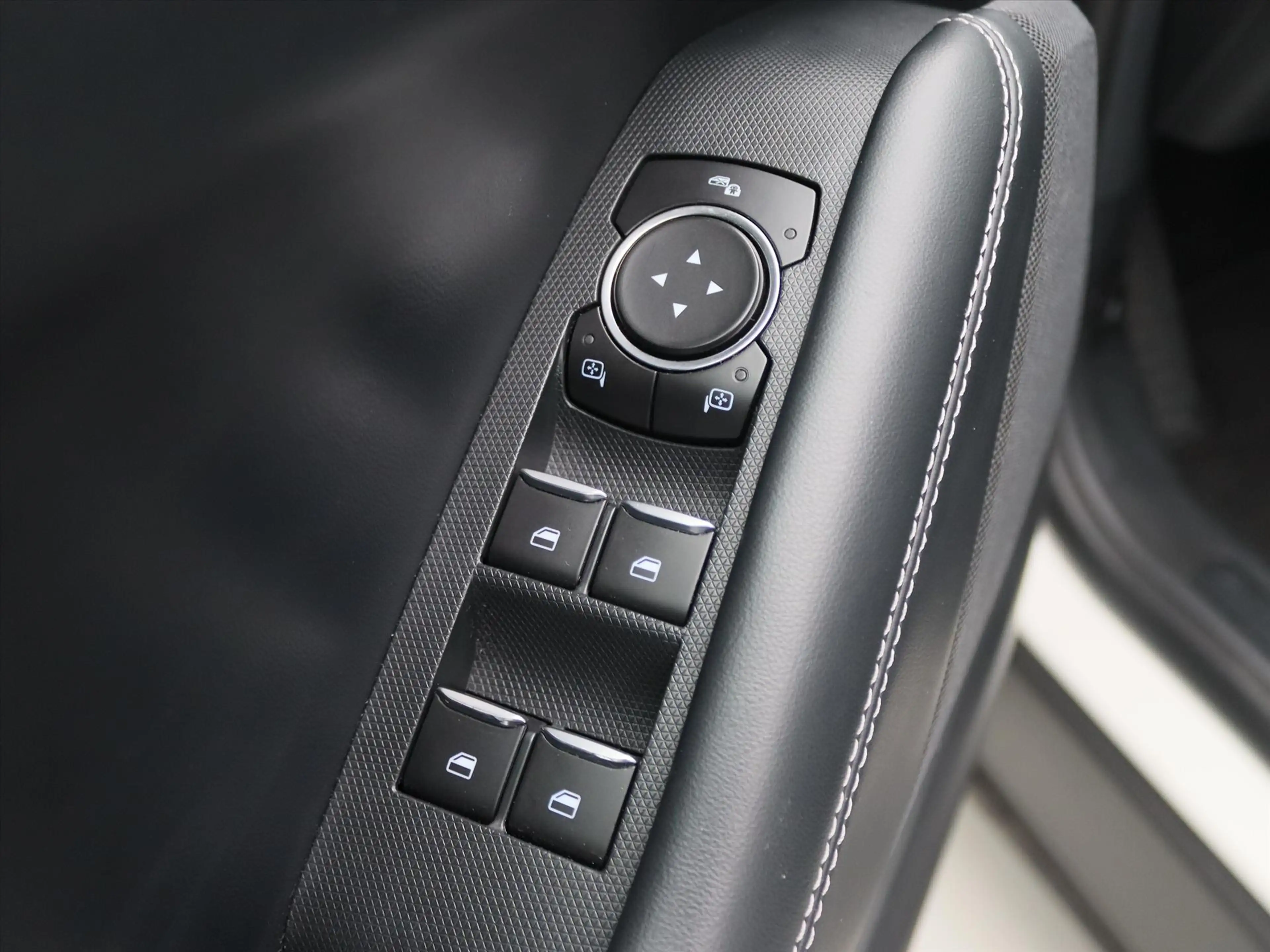 Ford Mustang Mach-E 75kWh 258pk RWD 94% SoH [ LEDER+CARPLAY+STOEL/STUU — photo 18