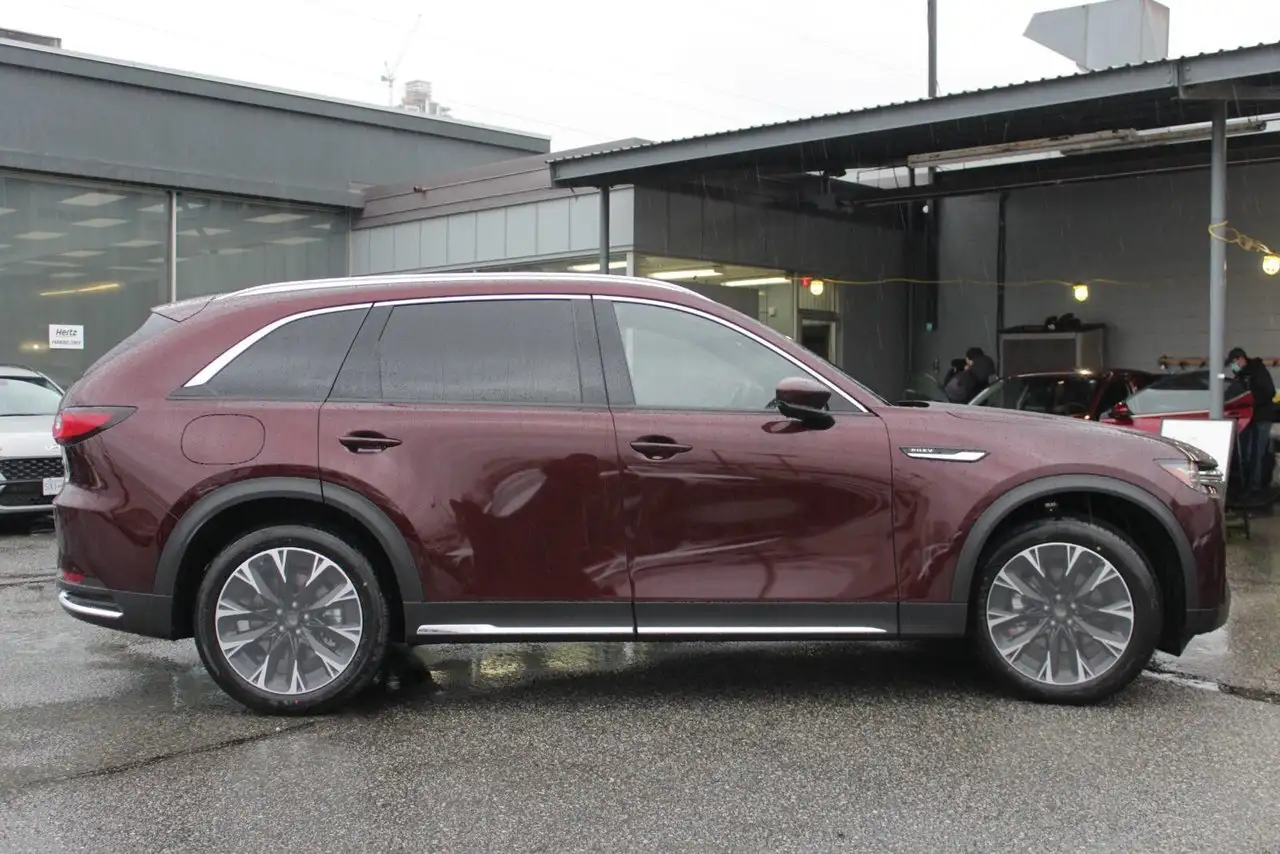 Mazda CX-90 PHEV снимка Mazda CX-90 PHEV