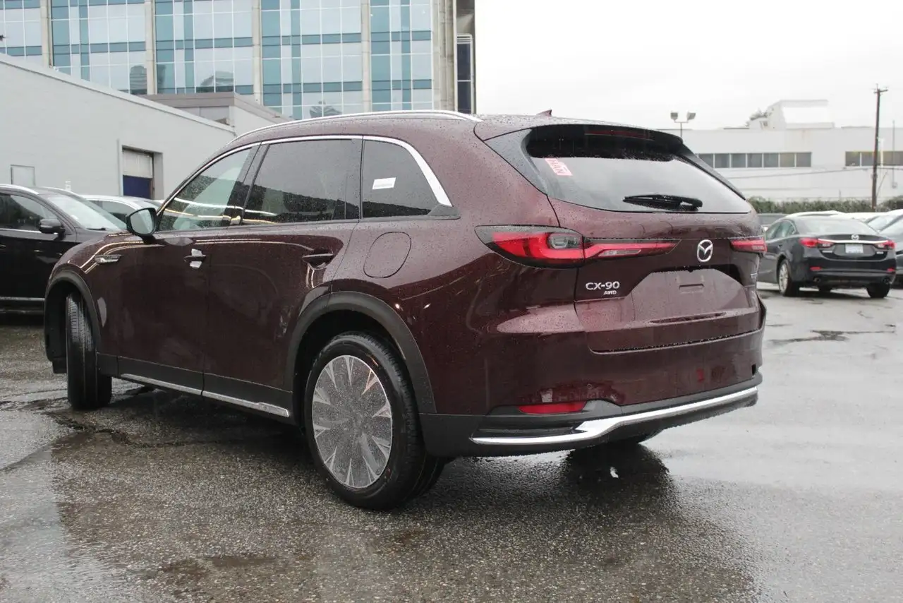 Mazda CX-90 PHEV снимка Mazda CX-90 PHEV