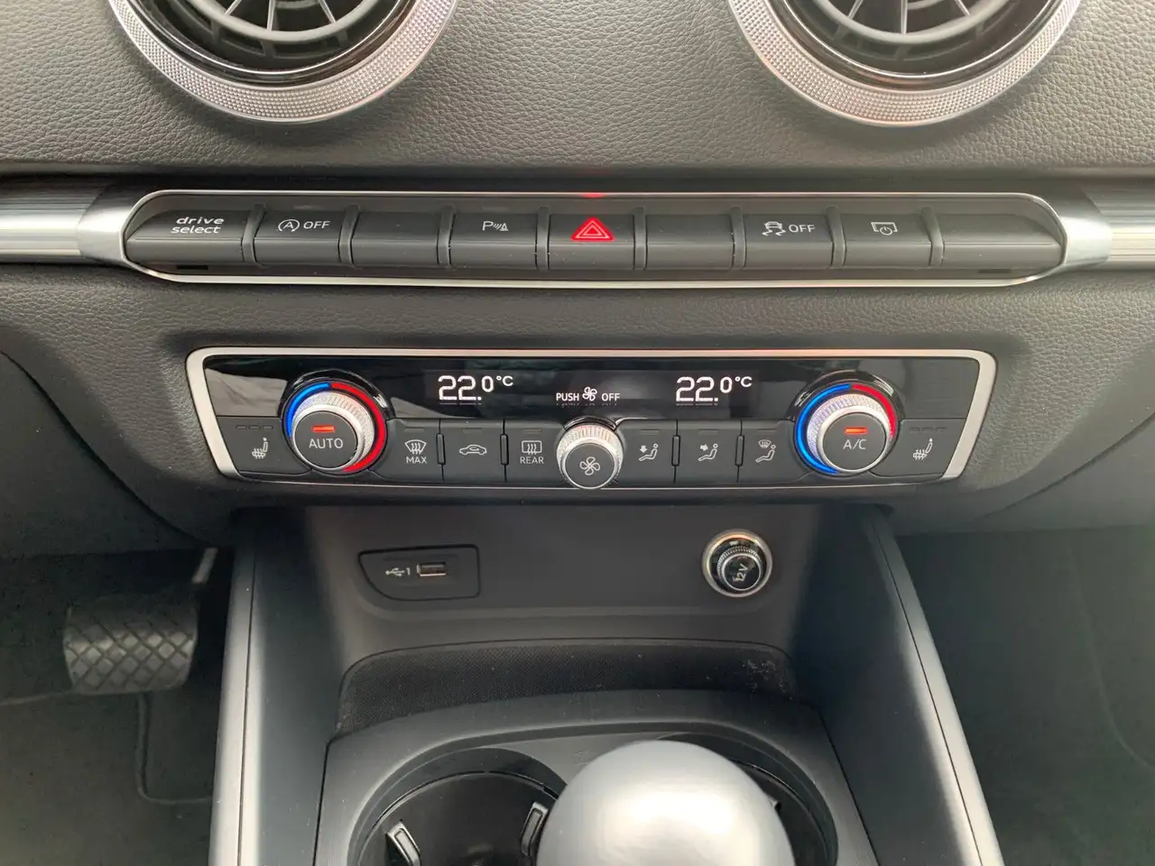 Audi A3 Sportback 35TDI S-Line LED+PANO+B&O+AHK+ROTOR, миниатюра 17