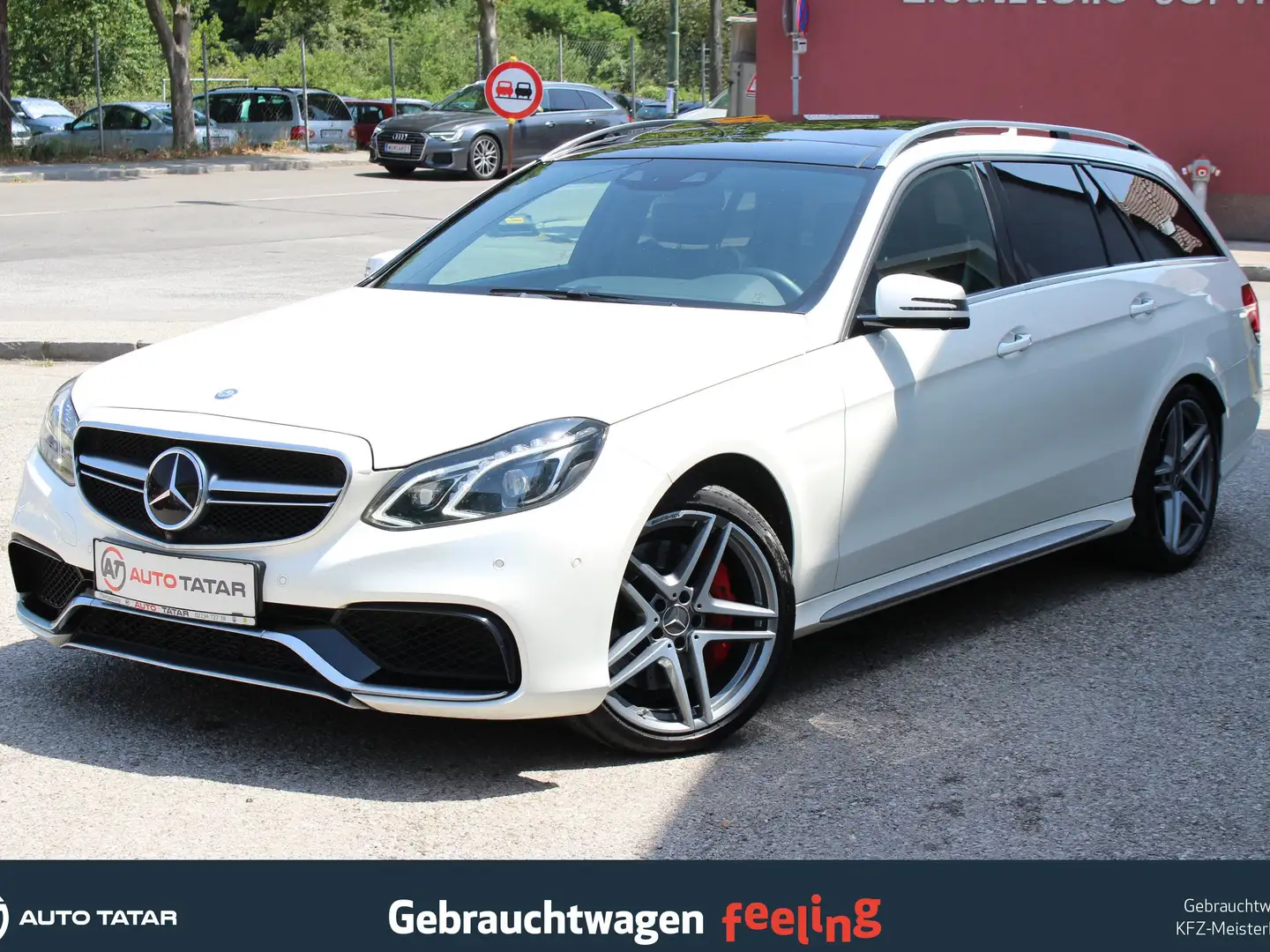 Mercedes-Benz E 63 AMG S 4MATIC T Aut.| 477,- mtl. | Panorama | Kamera | bijela - 1