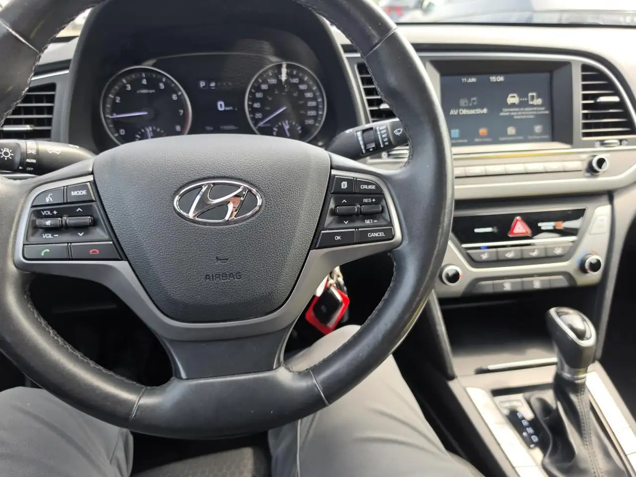 Hyundai ELANTRA снимка Hyundai ELANTRA