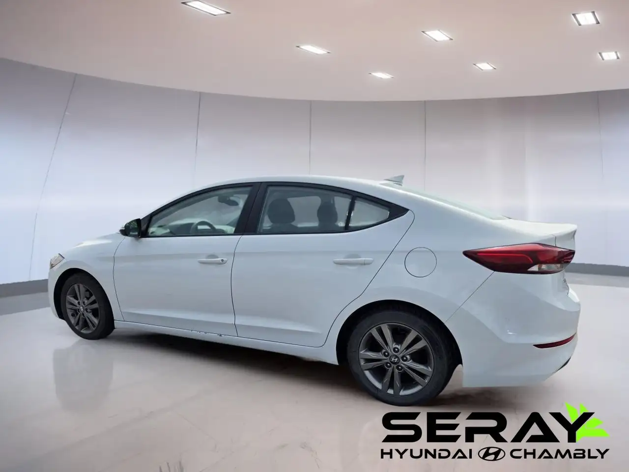 Hyundai ELANTRA снимка Hyundai ELANTRA