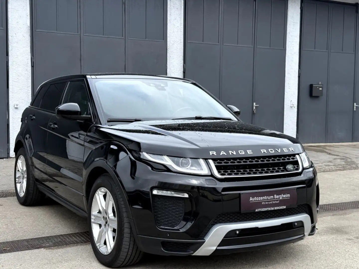 Land Rover Range Rover Evoque SE Dynamic 2,0 TD4 Aut. Schwarz - 1