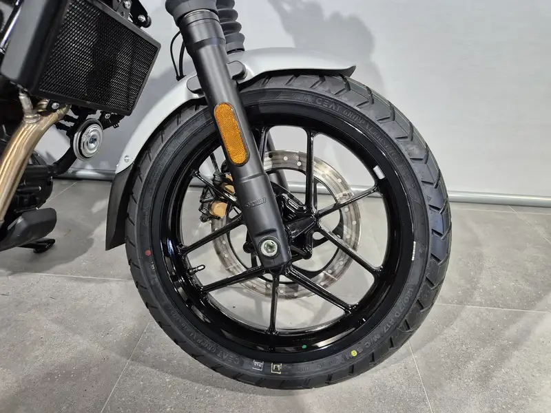 Royal Enfield GUERRILLA 450 - foto 3