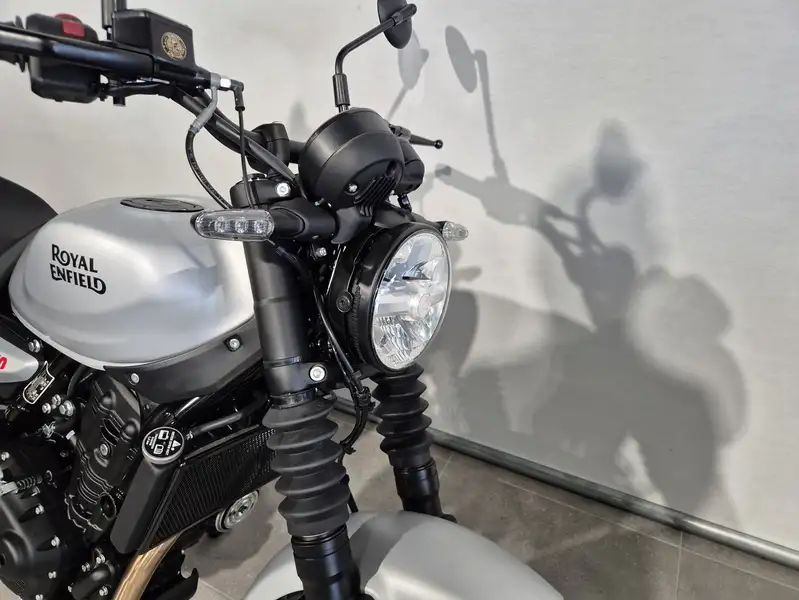 Royal Enfield GUERRILLA 450 - foto 2