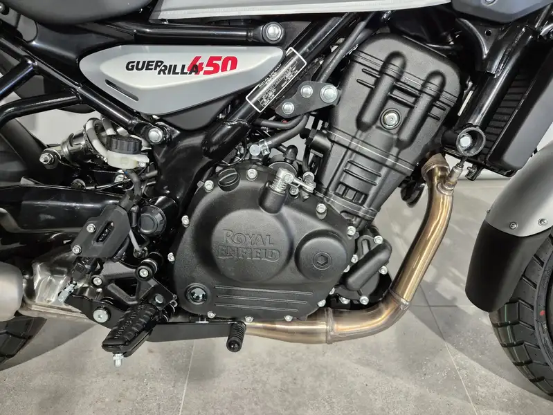 Royal Enfield GUERRILLA 450 - foto 4
