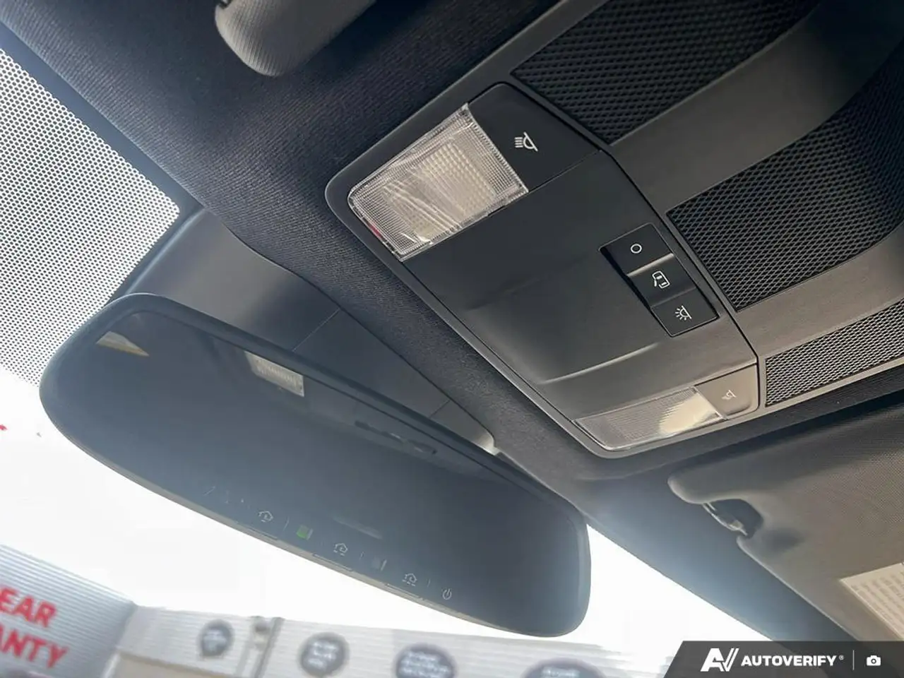 Mitsubishi Eclipse Cross снимка Mitsubishi Eclipse Cross