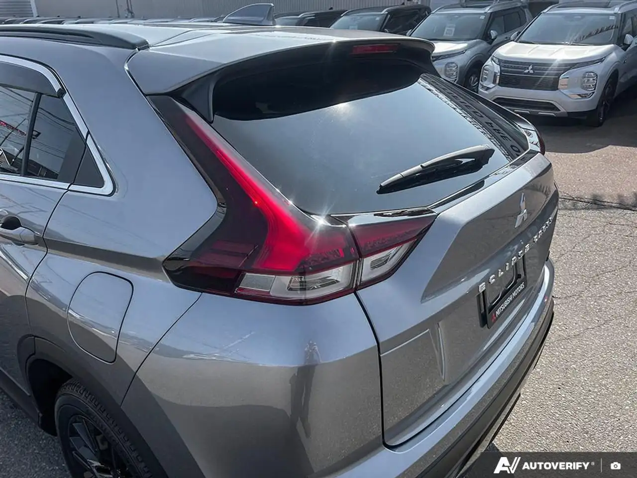 Mitsubishi Eclipse Cross снимка Mitsubishi Eclipse Cross