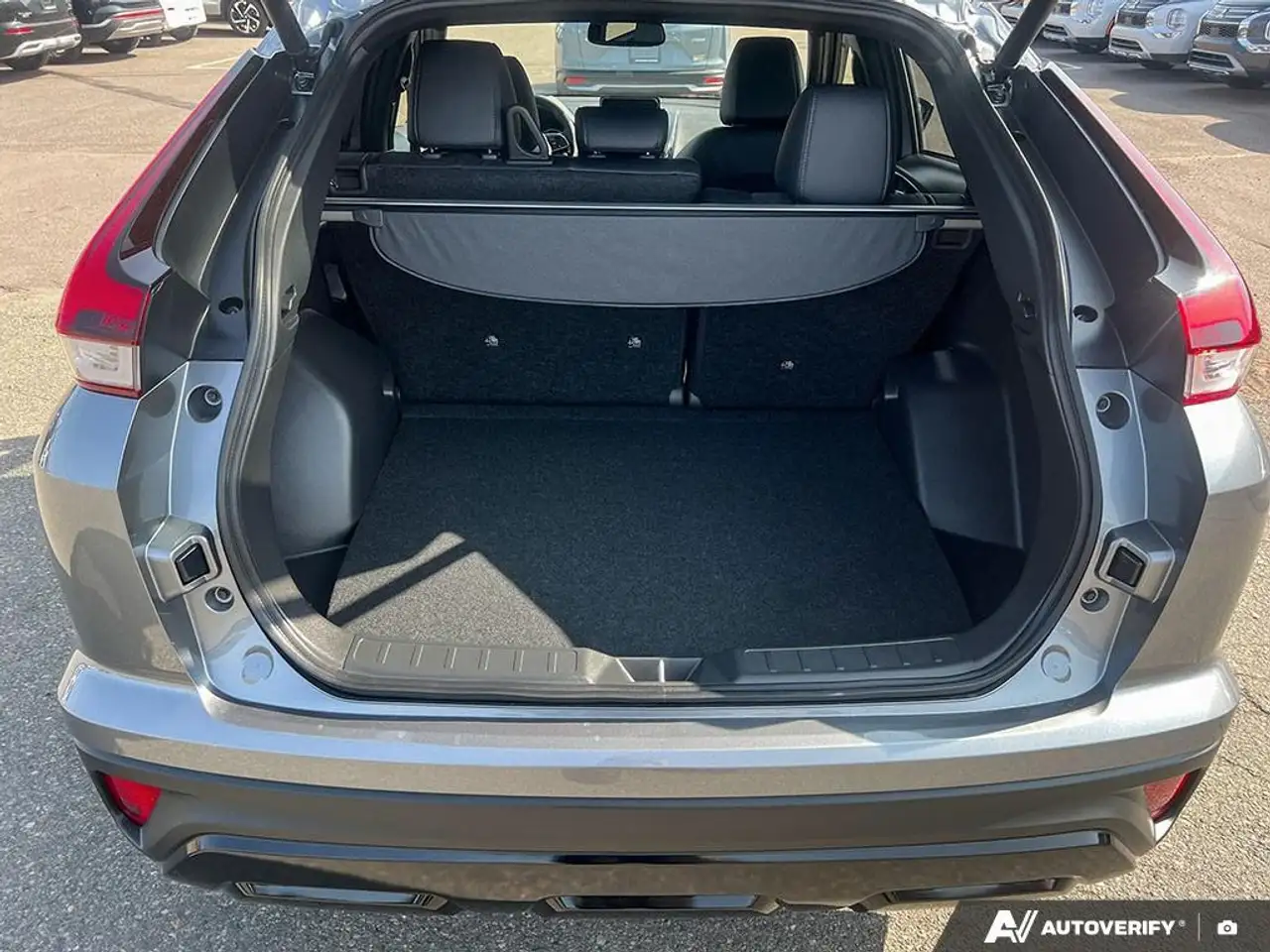 Mitsubishi Eclipse Cross снимка Mitsubishi Eclipse Cross