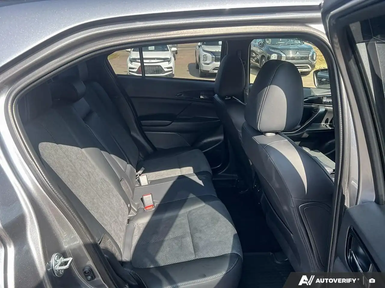 Mitsubishi Eclipse Cross снимка Mitsubishi Eclipse Cross