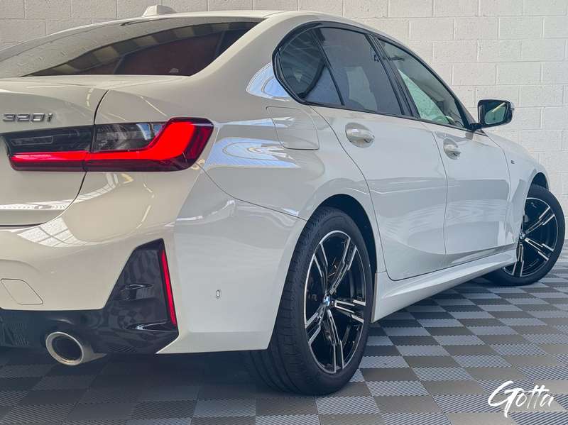 Photo du véhicule BMW 320