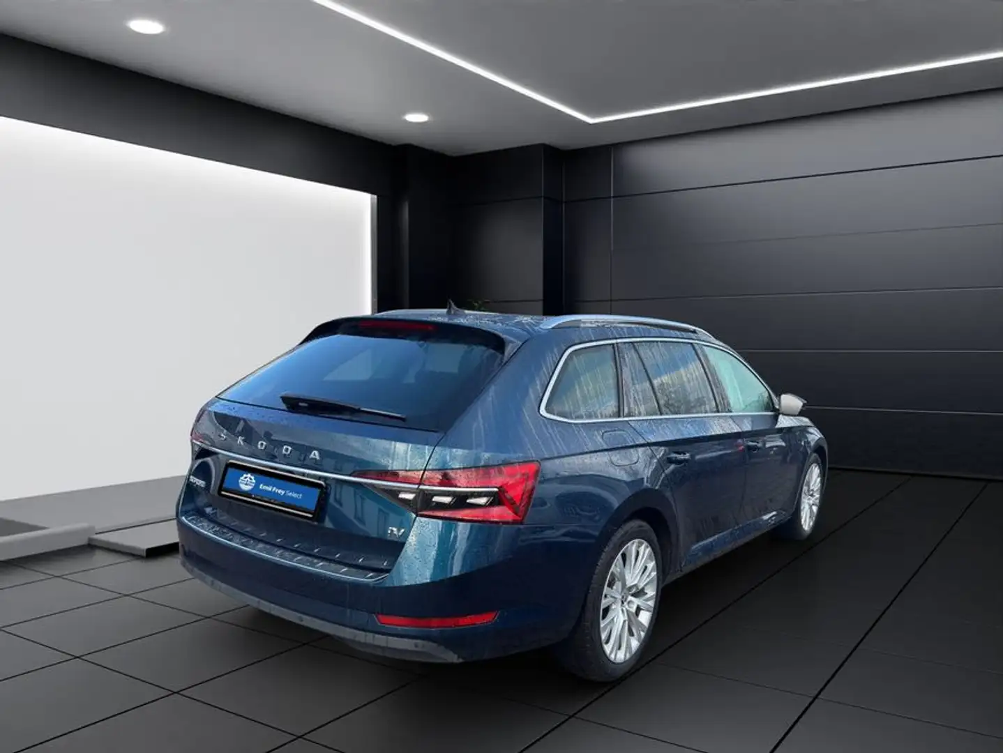 Skoda Superb Combi 1.4 TSI iV DSG Style Modrá - 2