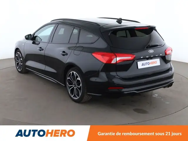 Ford Focus view 4