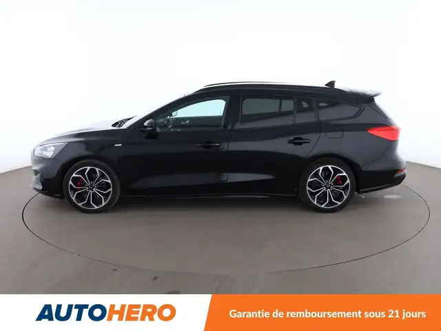 Ford Focus view 3