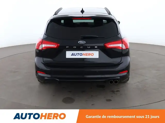 Ford Focus view 5