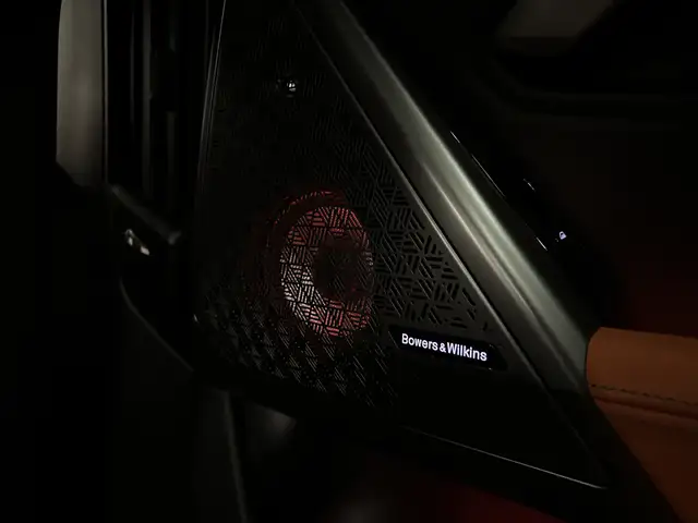 BMW M5 view 25
