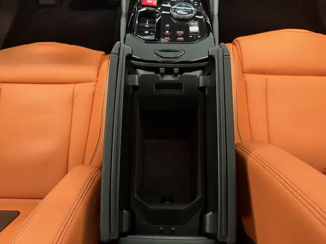 BMW M5 view 23