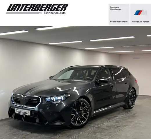 BMW M5 Touring 0,5 % Versteuerung Carbon Keramik Pano. B&