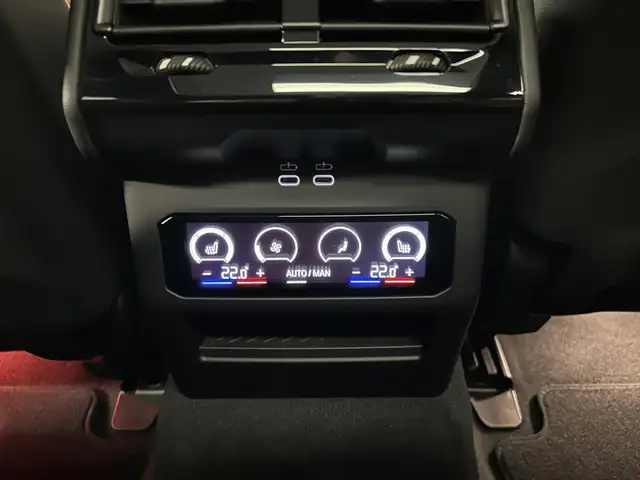 BMW M5 view 19