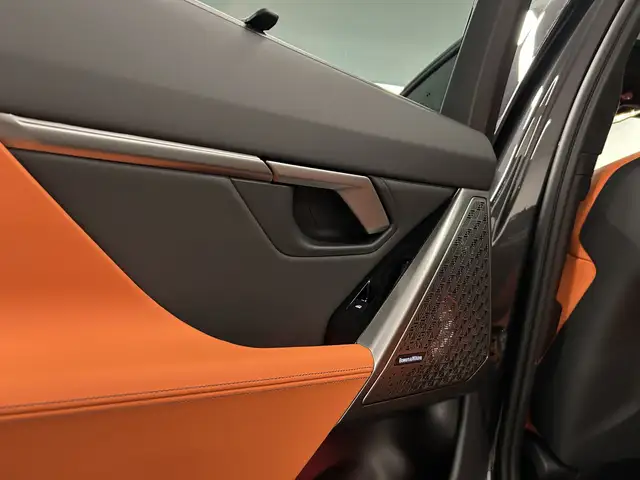 BMW M5 view 16
