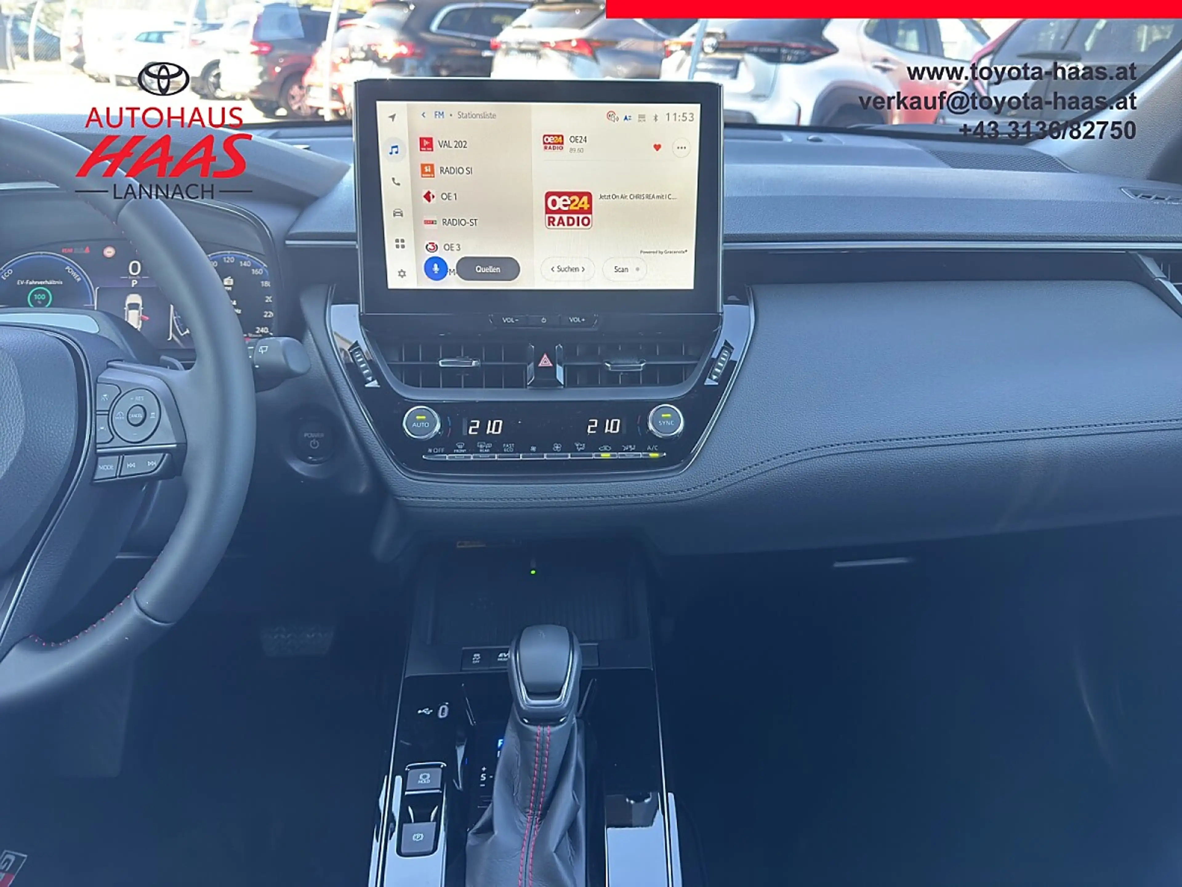 Toyota Corolla Cross 2,0 Hybrid GR Sport AWD — photo 14