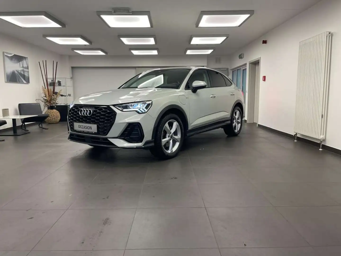 Audi Q3 Sportback S line 45 TFSI e 245ch S tronic Argent - 1