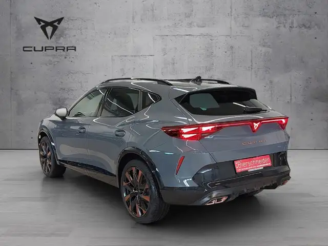 Cupra Formentor view 8