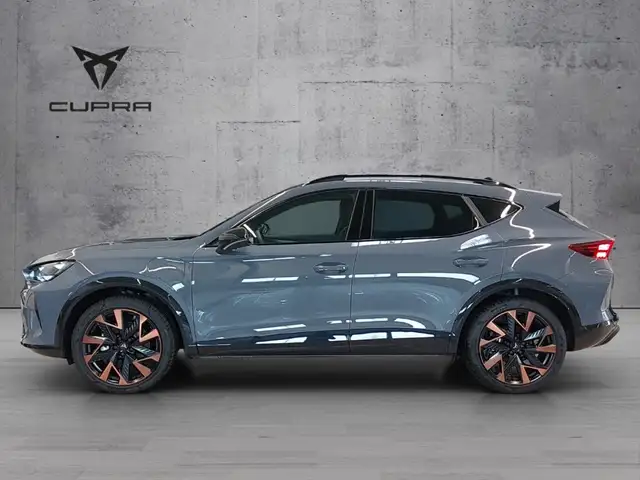 Cupra Formentor view 4