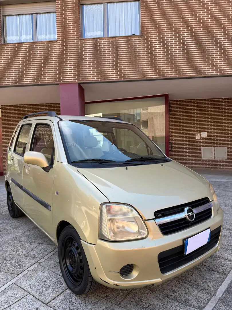 Opel Agila 1.2 16v Club 80cv Золотий - 1