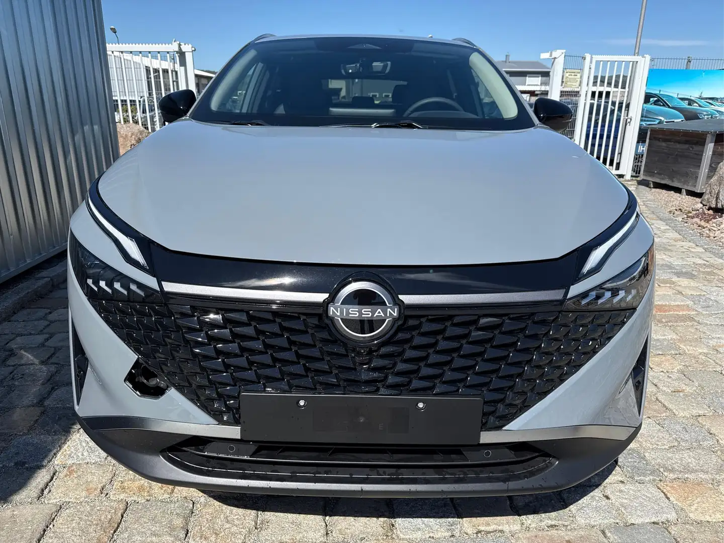 Nissan Qashqai N-Connecta 1.3 DIG-T Mild Hybrid Automatik 158 ... Grau - 2