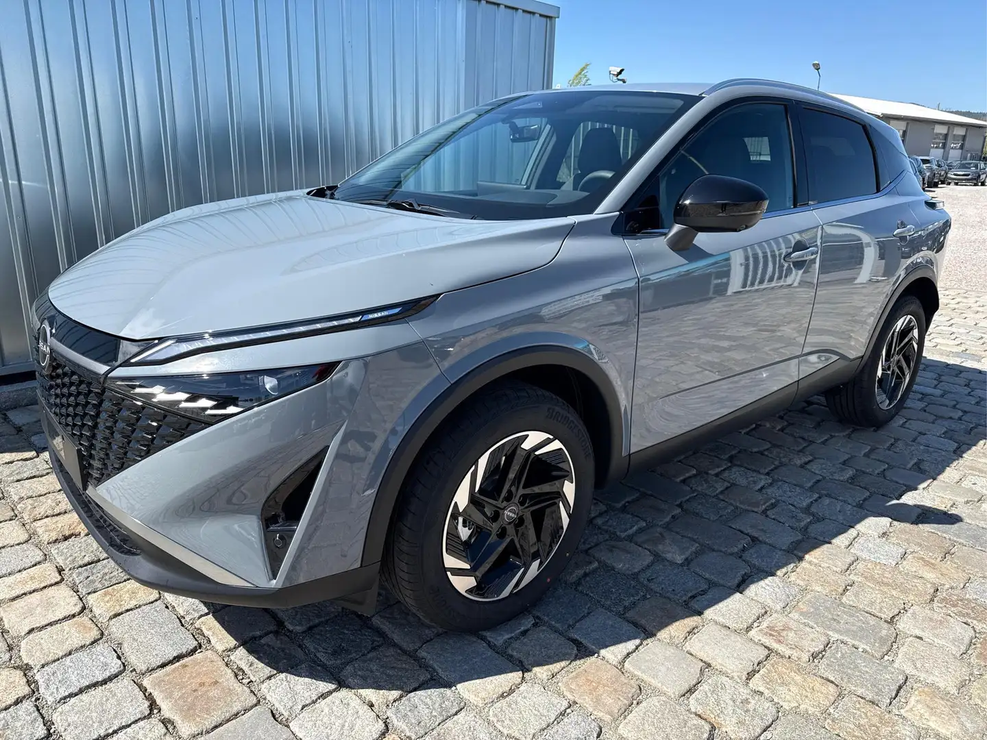 Nissan Qashqai N-Connecta 1.3 DIG-T Mild Hybrid Automatik 158 ... Grau - 1