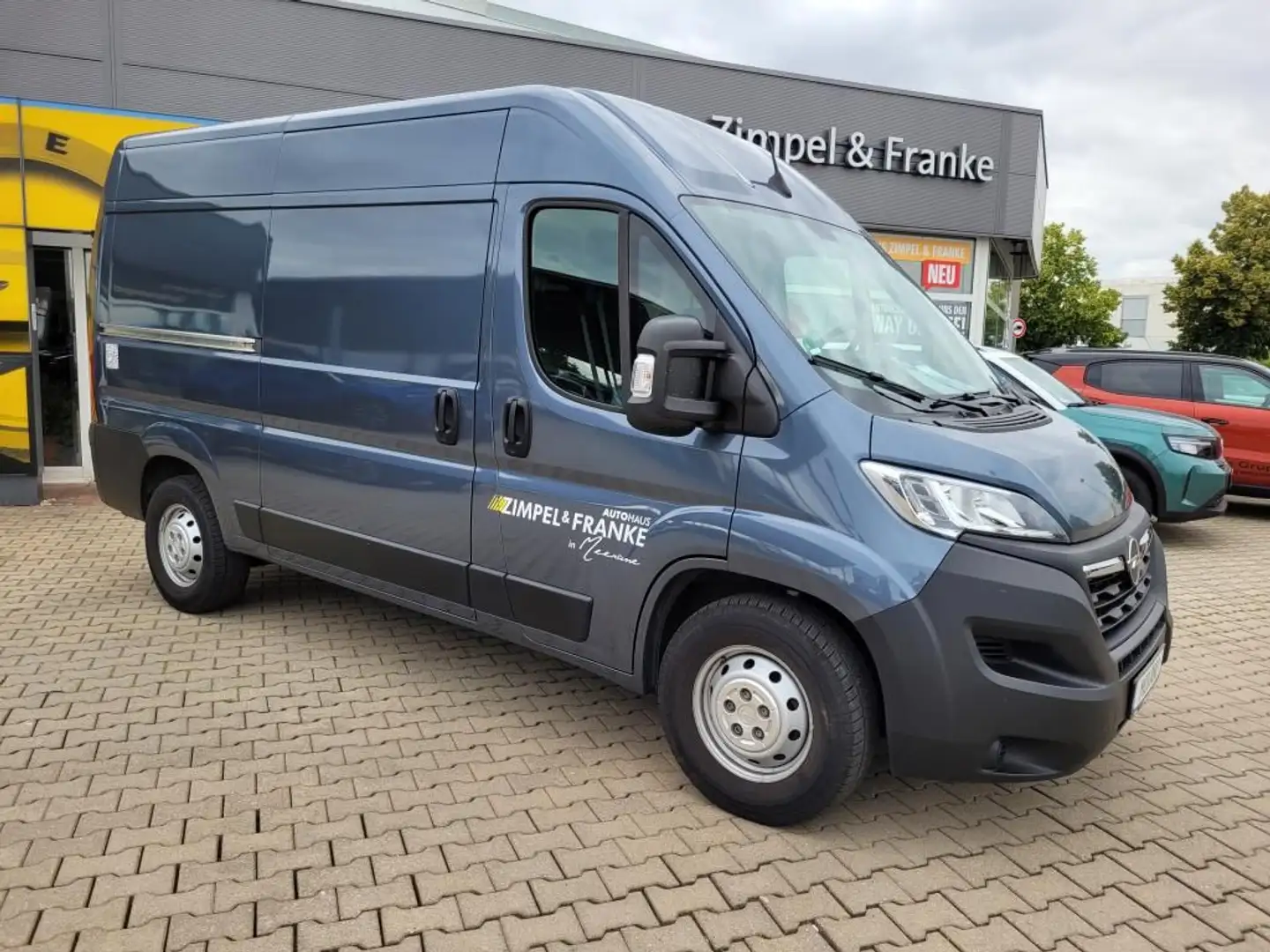 Opel Movano Edition L2H2 2.2D Standheizung+Vollverkle Grijs - 2